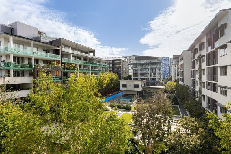 Photo - 1404/55 Forbes Street, West End QLD 4101 - Image 10