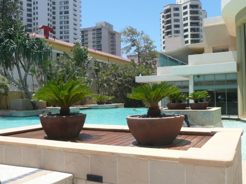 Photo - 1405 & 1406/25 Laycock Street, Surfers Paradise QLD 4217 - Image 15