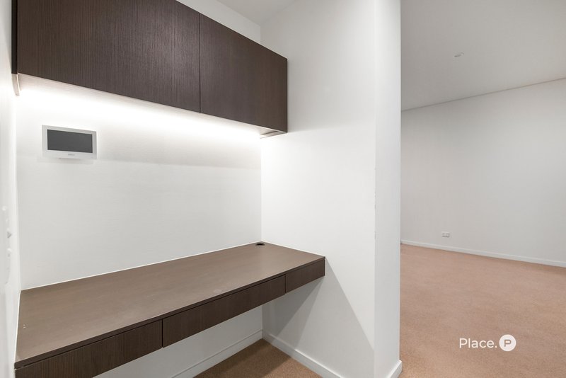 Photo - 1405/111 Melbourne Street, South Brisbane QLD 4101 - Image 9