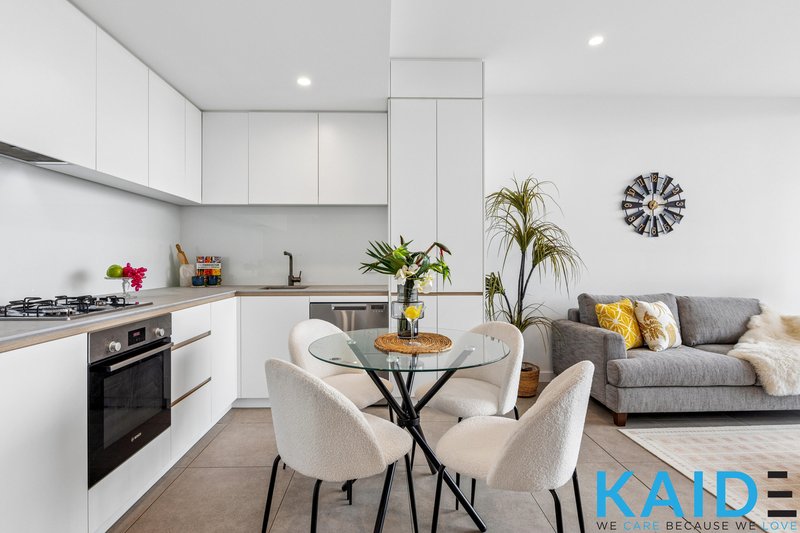 Photo - 1405/17 Penny Place, Adelaide SA 5000 - Image 4