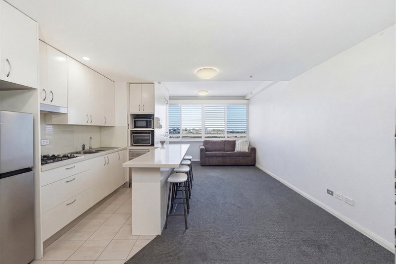 Photo - 1405/80 Ebley Street, Bondi Junction NSW 2022 - Image 3