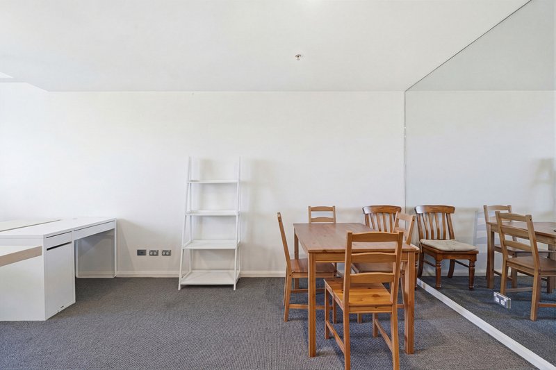 Photo - 1405/80 Ebley Street, Bondi Junction NSW 2022 - Image 6