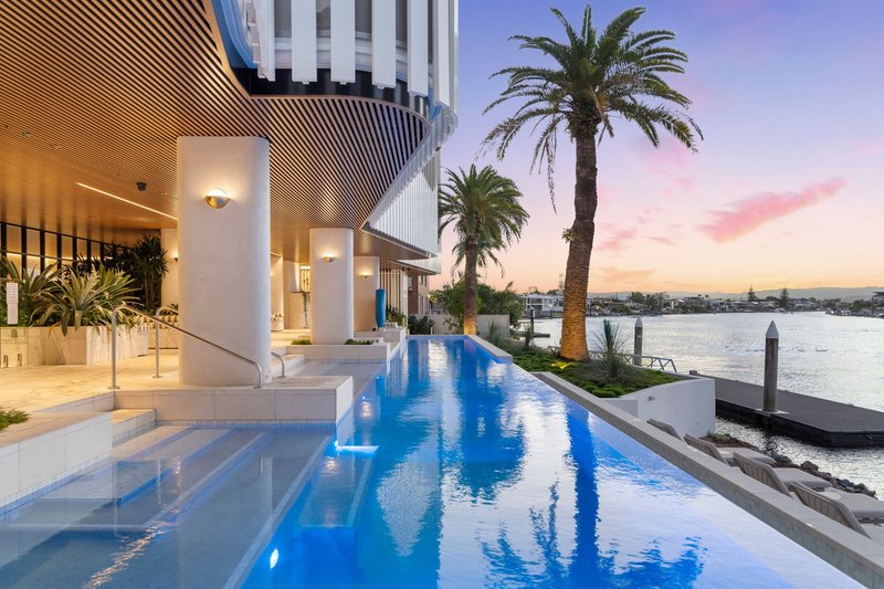 Photo - 1406/1 Cannes Avenue, Surfers Paradise QLD 4217 - Image 7