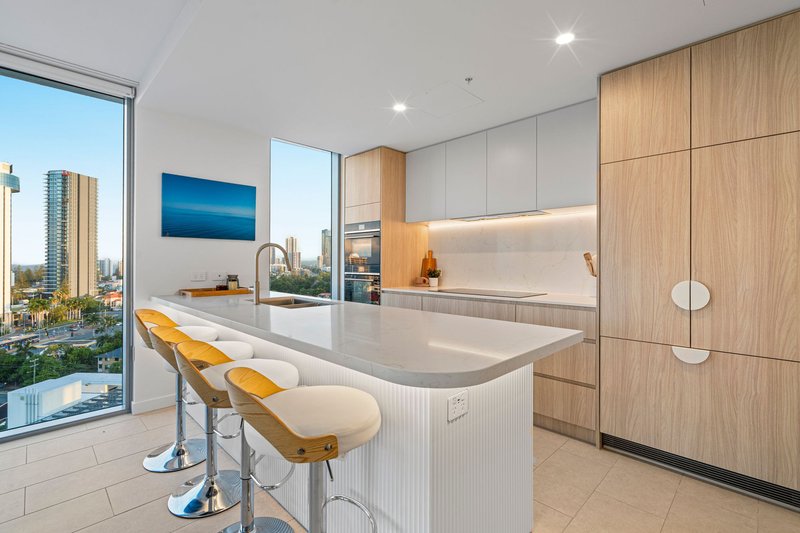 Photo - 1406/1 Cannes Avenue, Surfers Paradise QLD 4217 - Image 14