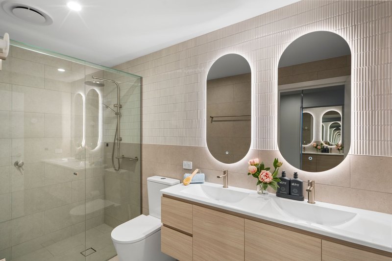 Photo - 1406/1 Cannes Avenue, Surfers Paradise QLD 4217 - Image 25