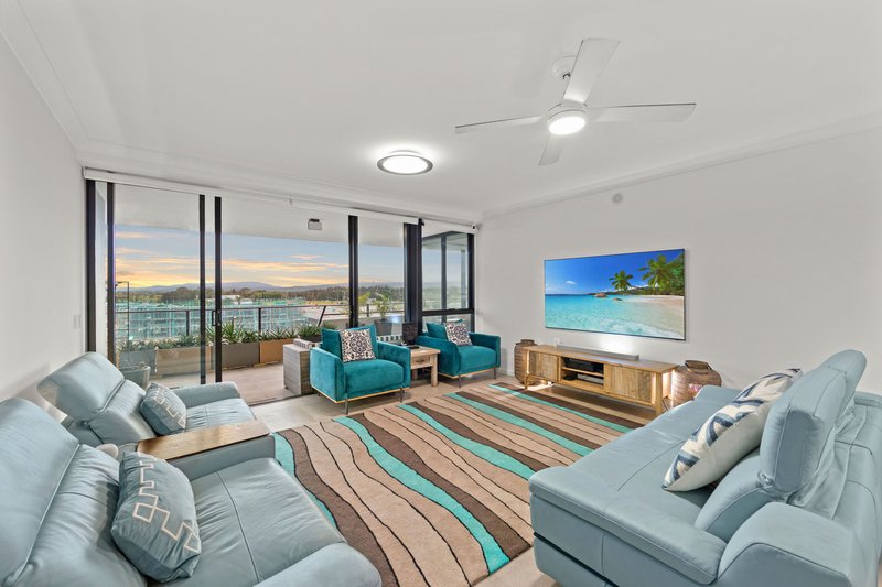 Photo - 1406/1 Grant Avenue, Hope Island QLD 4212 - Image 3