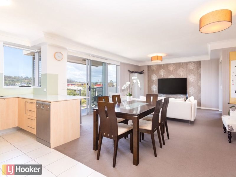 Photo - 1406/12 Executive Drive, Burleigh Waters QLD 4220 - Image