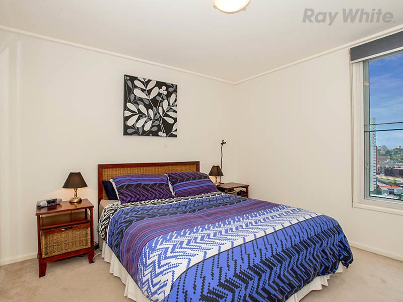 Photo - 1406/163 City Road, Southbank VIC 3006 - Image 6