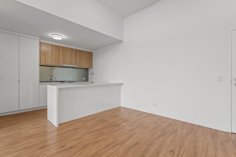 Photo - 1406/65 Varsity Parade, Varsity Lakes QLD 4227 - Image 5