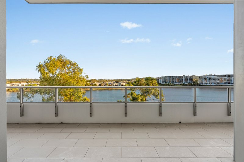 Photo - 1406/65 Varsity Parade, Varsity Lakes QLD 4227 - Image 11