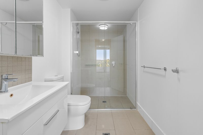 Photo - 1406/65 Varsity Parade, Varsity Lakes QLD 4227 - Image 17