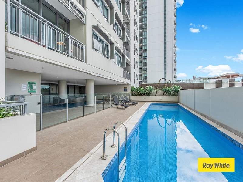 Photo - 1407/29-35 Campbell Street, Bowen Hills QLD 4006 - Image 2