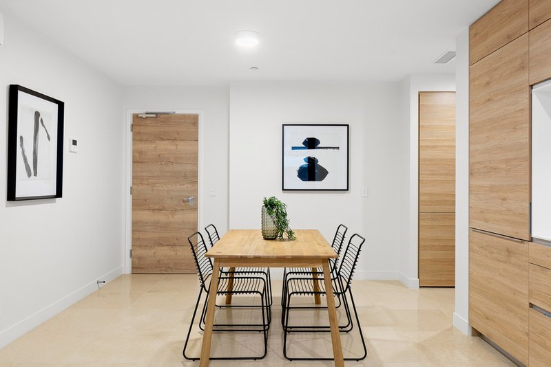 Photo - 1409/12 Queens Road, Melbourne VIC 3004 - Image 2