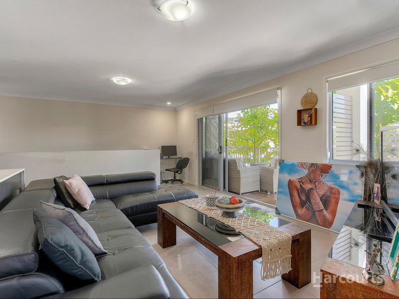 Photo - 14/1-19 Bowen Street, Mango Hill QLD 4509 - Image 5