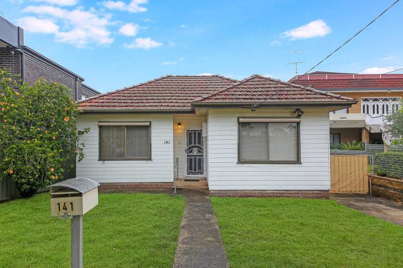 141 Acacia Avenue, Greenacre NSW 2190