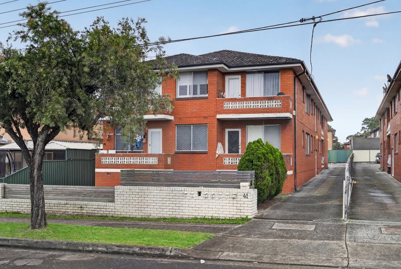 Photo - 1/41 Augusta Street, Punchbowl NSW 2196 - Image 2