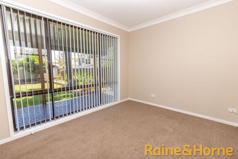 Photo - 141 Booth Street, Narromine NSW 2821 - Image 8