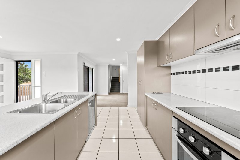 Photo - 1/41 Braeside Road, Bundamba QLD 4304 - Image 6