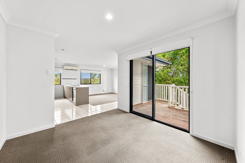 Photo - 1/41 Braeside Road, Bundamba QLD 4304 - Image 11