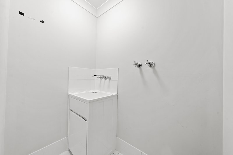 Photo - 1/41 Braeside Road, Bundamba QLD 4304 - Image 16