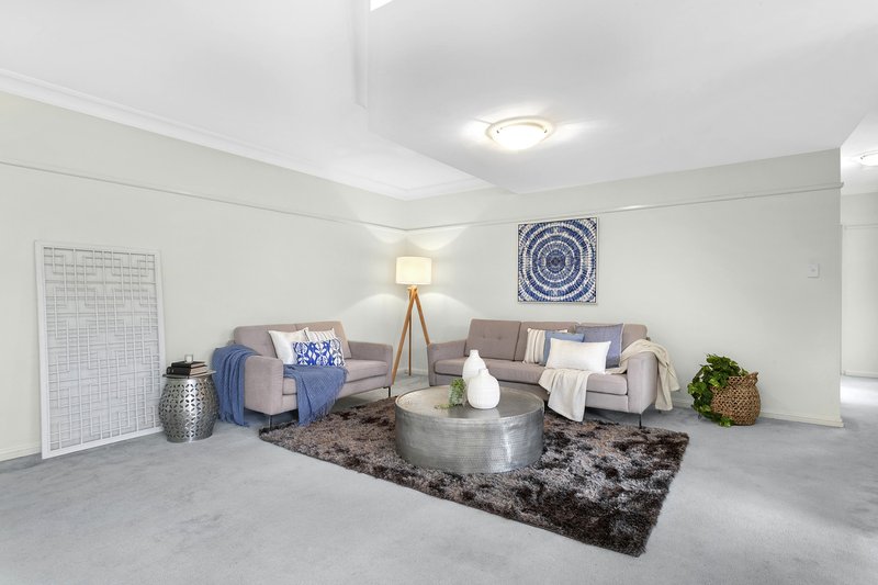 Photo - 14/1 Cheriton Avenue, Castle Hill NSW 2154 - Image 3