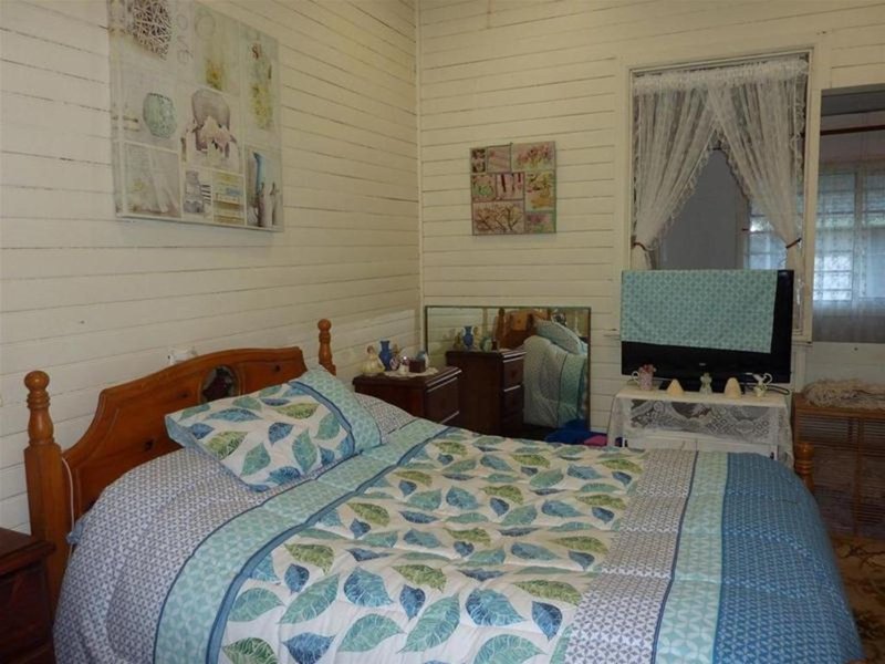 Photo - 141 Cornwall Street, Taree NSW 2430 - Image 10