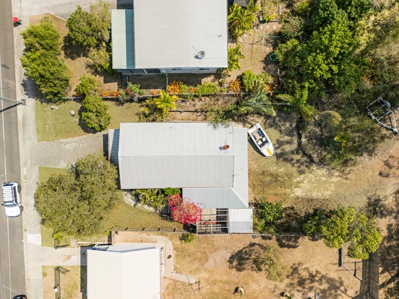 Photo - 141 Dalrymple Drive, Toolooa QLD 4680 - Image 11