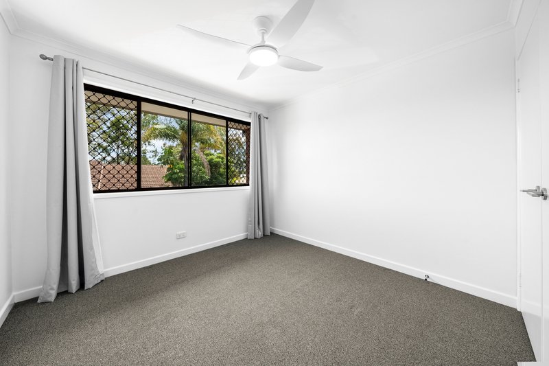 Photo - 14/1 Delanty Court, Edens Landing QLD 4207 - Image 4