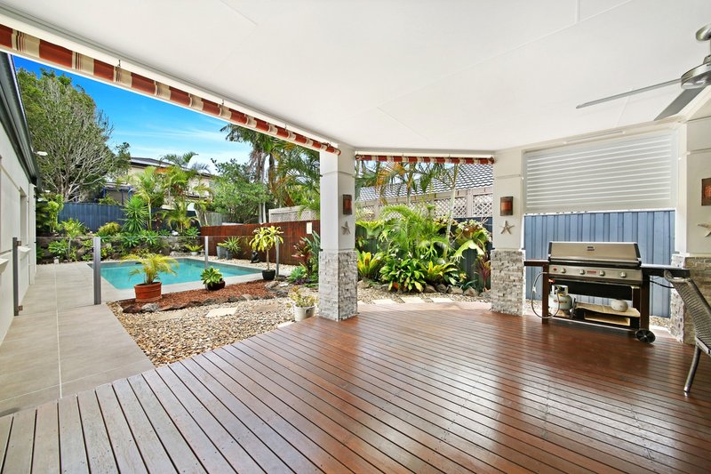 Photo - 141 Dunlin Drive, Burleigh Waters QLD 4220 - Image 2