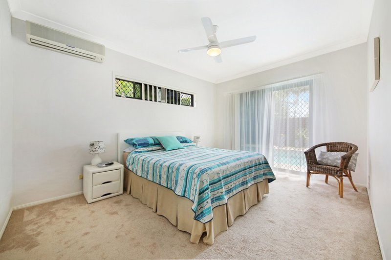 Photo - 141 Dunlin Drive, Burleigh Waters QLD 4220 - Image 12