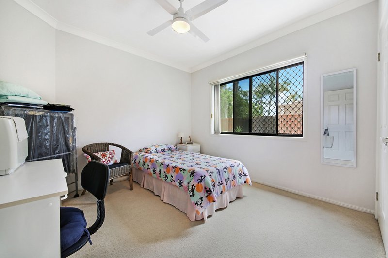 Photo - 141 Dunlin Drive, Burleigh Waters QLD 4220 - Image 15