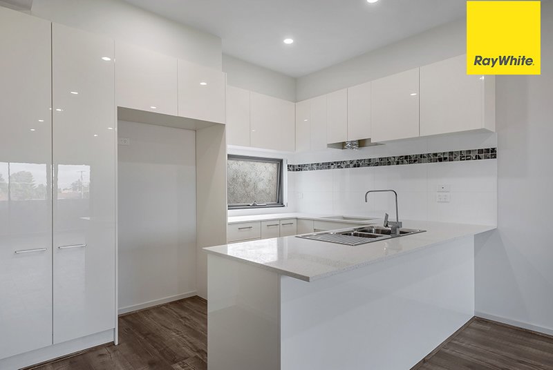 Photo - 1/41 Furlong Street, Craigieburn VIC 3064 - Image 1