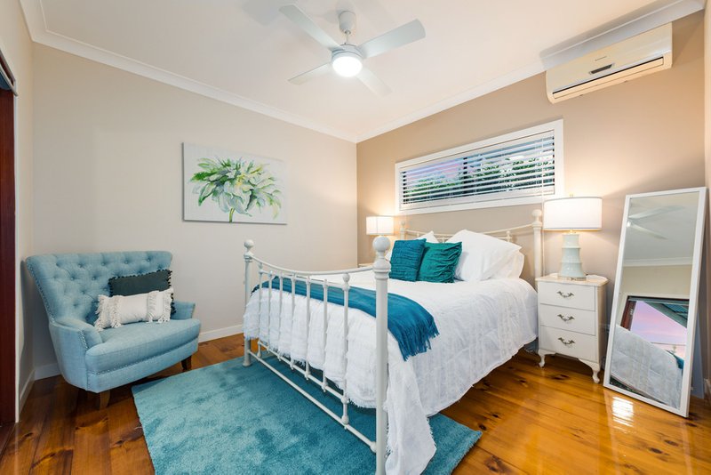 Photo - 141 Glen Holm Street, Mitchelton QLD 4053 - Image 7