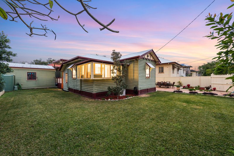 Photo - 141 Glen Holm Street, Mitchelton QLD 4053 - Image 15