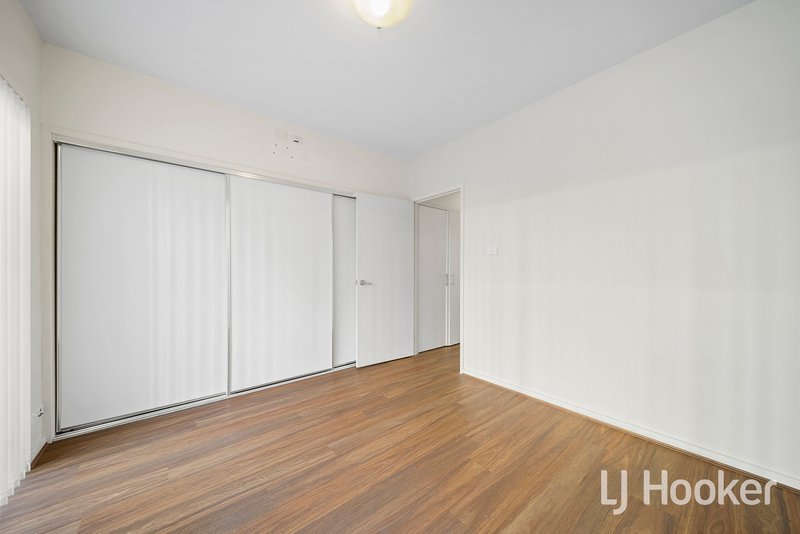 Photo - 14/1 Gungahlin Place, Gungahlin ACT 2912 - Image 8