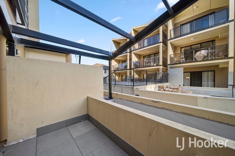 Photo - 14/1 Gungahlin Place, Gungahlin ACT 2912 - Image 11