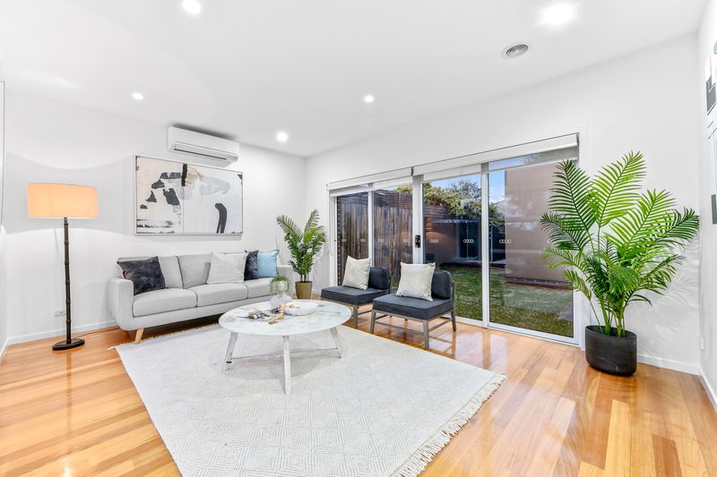 Photo - 1/41 Hansworth Street, Mulgrave VIC 3170 - Image 3