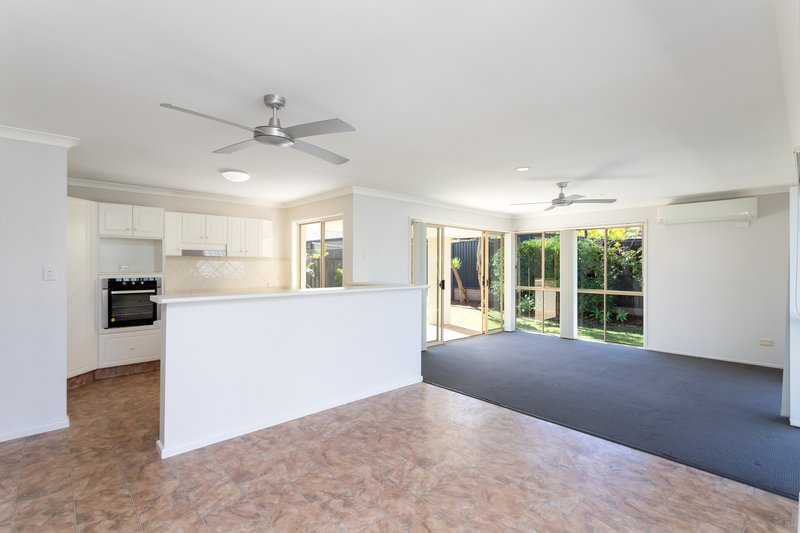 Photo - 141 Harrier Drive, Burleigh Waters QLD 4220 - Image 3