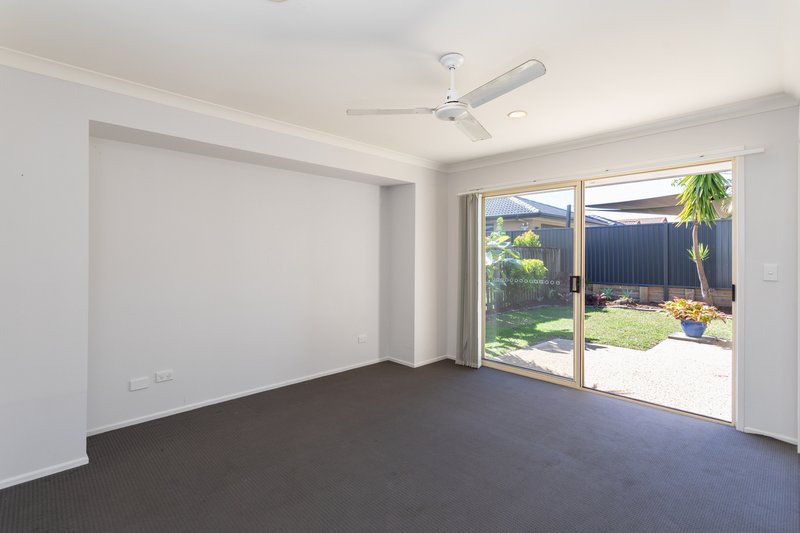 Photo - 141 Harrier Drive, Burleigh Waters QLD 4220 - Image 6