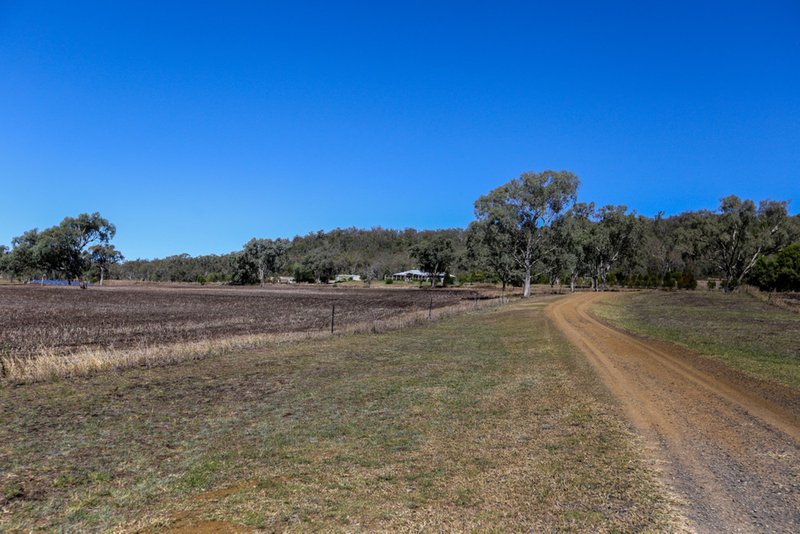 Photo - 141 Hennessey Road, Greenmount QLD 4359 - Image 15