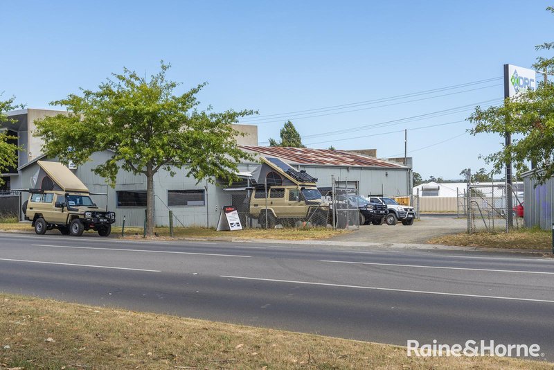 Photo - 141 High Street, Kyneton VIC 3444 - Image 6