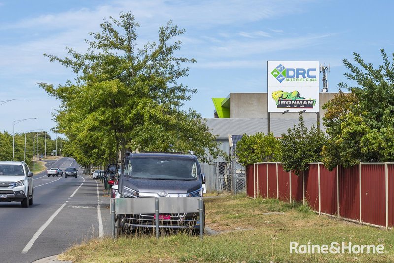 Photo - 141 High Street, Kyneton VIC 3444 - Image 9