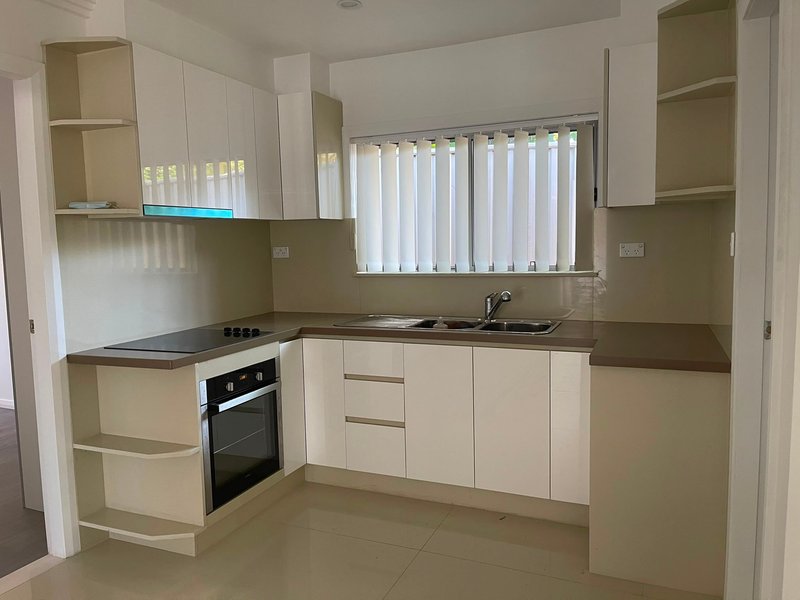 Photo - 141 Hill Road, Lurnea NSW 2170 - Image 2