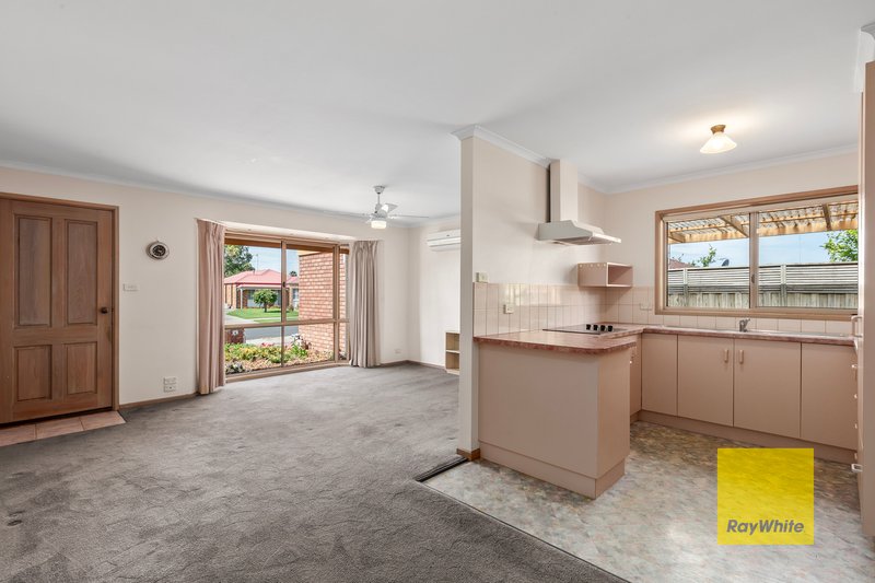 Photo - 1/41 Hindle Street, Grovedale VIC 3216 - Image 2