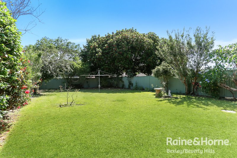 Photo - 141 Kingsland Road, Bexley North NSW 2207 - Image 6