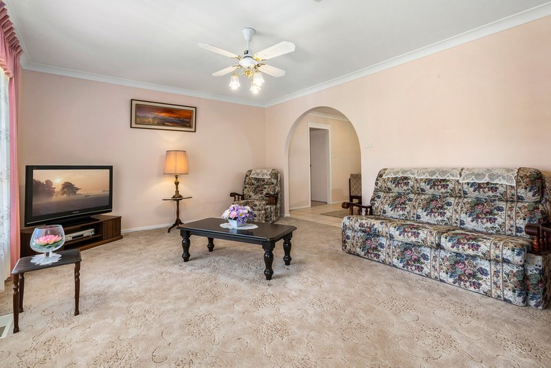 Photo - 141 Lachlan Street, Cowra NSW 2794 - Image 3