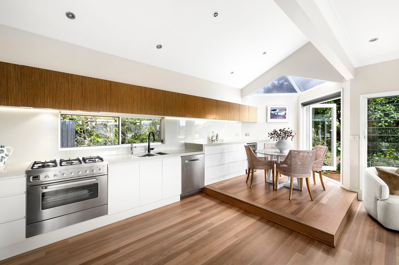 Photo - 141 Lagoon Street, Narrabeen NSW 2101 - Image 6