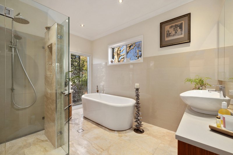 Photo - 141 Lagoon Street, Narrabeen NSW 2101 - Image 14