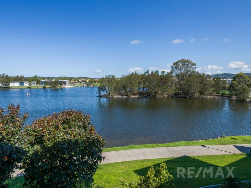 14/1 Lakefront Cresent , Varsity Lakes QLD 4227