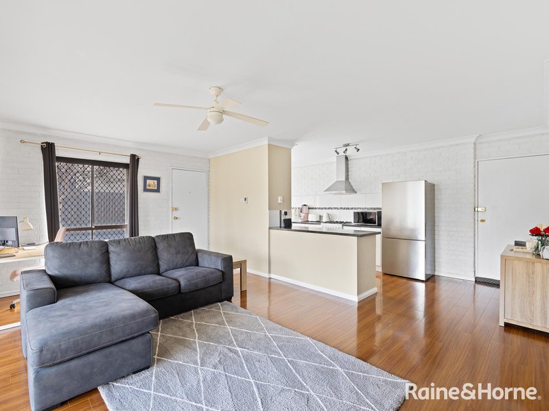 Photo - 1/41 Lambert Street, Bathurst NSW 2795 - Image 5